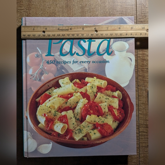The Great Book of Pasta 450 recipes for every occasion J-2 - Picture 2 of 6